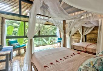 La Shamana - Ecological Concept in Jungle allows 18 year olds to book a room