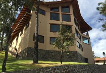 Caba  a LEON by Bellavista Caba  as has Balcony rooms