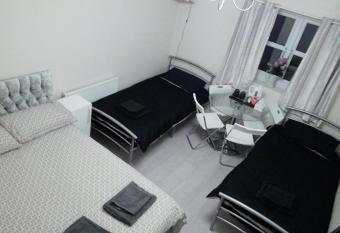 Regent Guest House allows 18 year olds to book a room