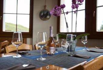 Albergo Rifugio Graziani has Balcony rooms