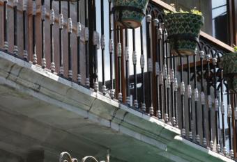 Hotel Luna allows 18 year olds to book a room