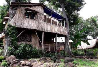 El Bamboo Cabins has Balcony rooms