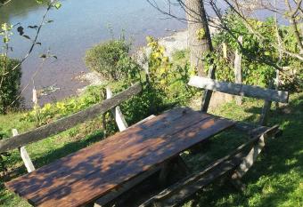 Vikendica pored Drine Fo  a has Balcony rooms