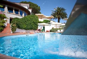 Hotel Gallo Nero has Balcony rooms