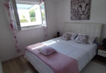 Apartmani Kulin 2 has Balcony rooms