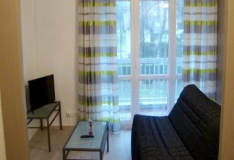 Appartement d une chambre avec balcon amenage et wifi a Chambery has Balcony rooms