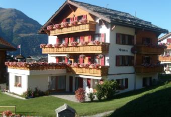 Haus Miranda Gr  chen has Balcony rooms