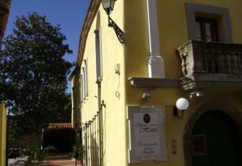 Hotel Sgroi has Balcony rooms