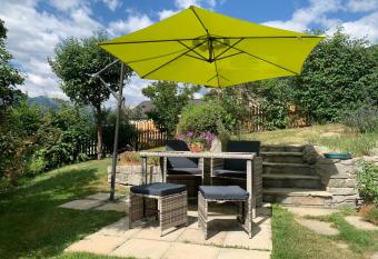 Chasa Bazzi allows 18 year olds to book a room