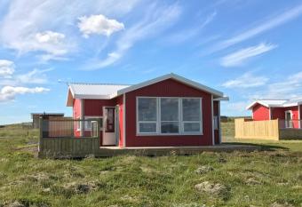 Blue View Cabin 1A With private hot tub allows 18 year olds to book a room