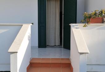 Zao has Smoking/Balcony rooms