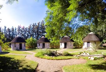 Addo African Home has Balcony rooms