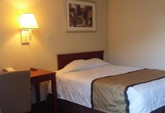 Carpet Inn allows 18 year olds to book a room