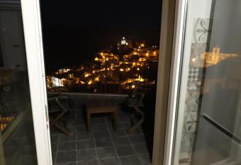 Via Pezza 100 allows 18 year olds to book a room