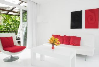 Le Cameleon Boutique Hotel allows 18 year olds to book a room