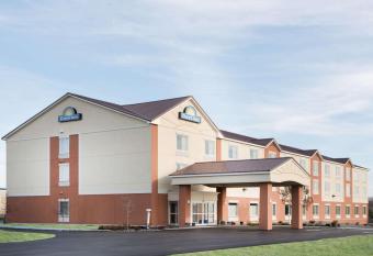 Days Inn by Wyndham Watertown Fort Drum allows 18 year olds to book a room