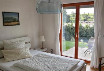 Komfort Appartement Panoramaweg allows 18 year olds to book a room