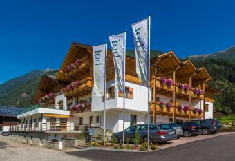 Hotel Foestlerhof has Balcony rooms