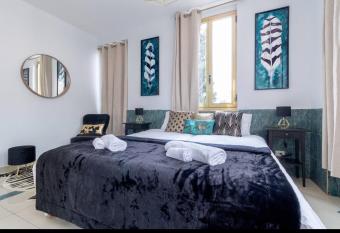 King David Luxury Apartments allows 18 year olds to book a room