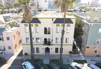 Lumea by the Sea allows 18 year olds to book a room