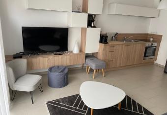 Georges Beach Appart has Balcony rooms