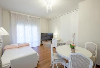 ForliHouse has Balcony rooms