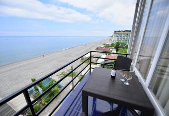 Lazuri Hotel has Balcony rooms