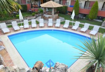 Hotel Zeus has Balcony rooms