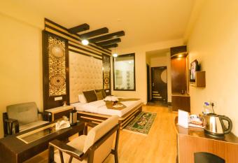 Hill House Manali -A home in mountains has Balcony rooms