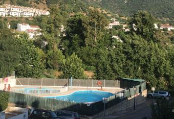 El Bosque, tu entrada a la Sierra Gaditana. has Balcony rooms