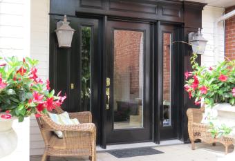 Stone Garden Inn allows 18 year olds to book a room