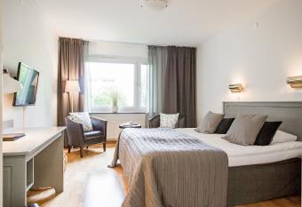 Duvan Hotell & Konferens allows 18 year olds to book a room