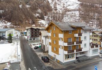 Haus Astoria has Balcony rooms