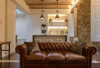 APG Mercaders 3 has Balcony rooms