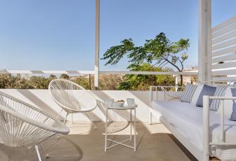 My Chorio Mykonos Country Summer House allows 18 year olds to book a room