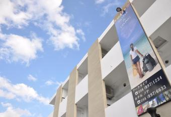 Hotel Noah has Smoking rooms