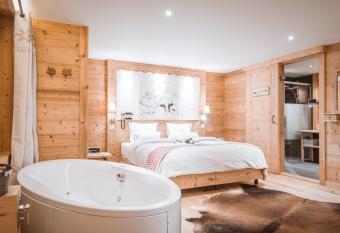 Lifestyle Rooms & Suites by Beau-S  jour has Balcony rooms