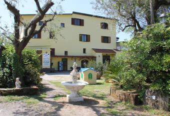 Agriturismo Piccolo Paradiso has Balcony rooms