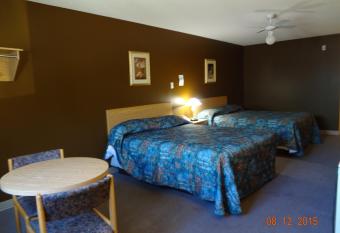 Park Inn Motel allows 18 year olds to book a room