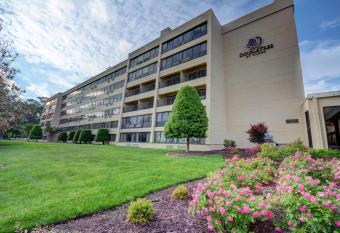DoubleTree by Hilton Williamsburg has Balcony rooms