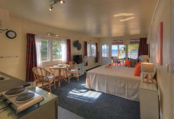 Tia Maria Retreat allows 18 year olds to book a room