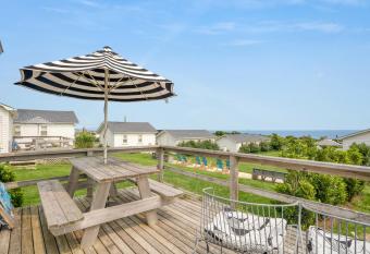 Breakers Montauk has Balcony rooms