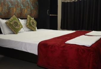 The Salvation Army RED SHIELD GUEST HOUSE allows 18 year olds to book a room