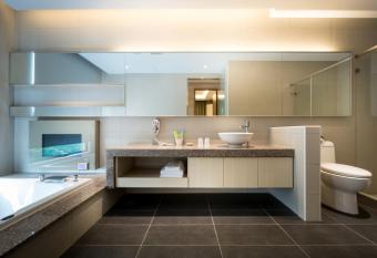 liHotel has Balcony rooms