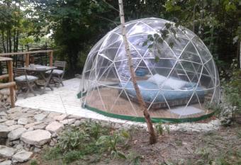 bulle sous les etoiles allows 18 year olds to book a room