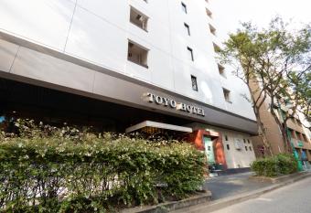 Toyo Hotel has Smoking rooms