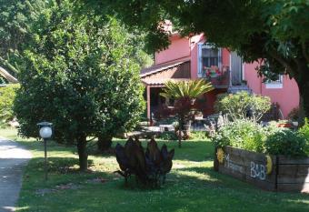 Magione B&B has Balcony rooms