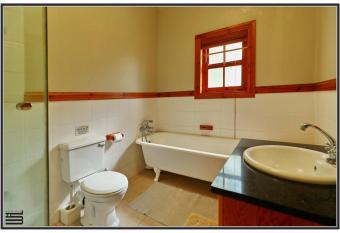 Peace Cottage has rooms with a private hot tub