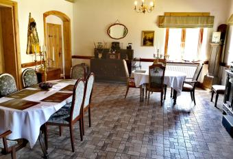 Dworek Krasickiego has Balcony rooms