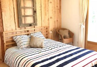 Chambres d H  tes La T  ouleyre has Balcony rooms